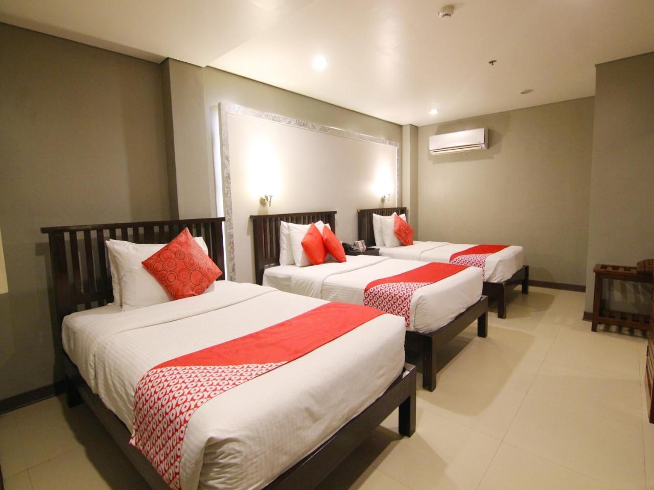 Oyo 103 Artina Suites Hotel Makati City Exterior photo