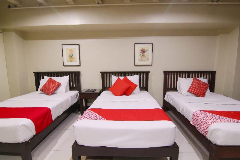 Oyo 103 Artina Suites Hotel Makati City Exterior photo