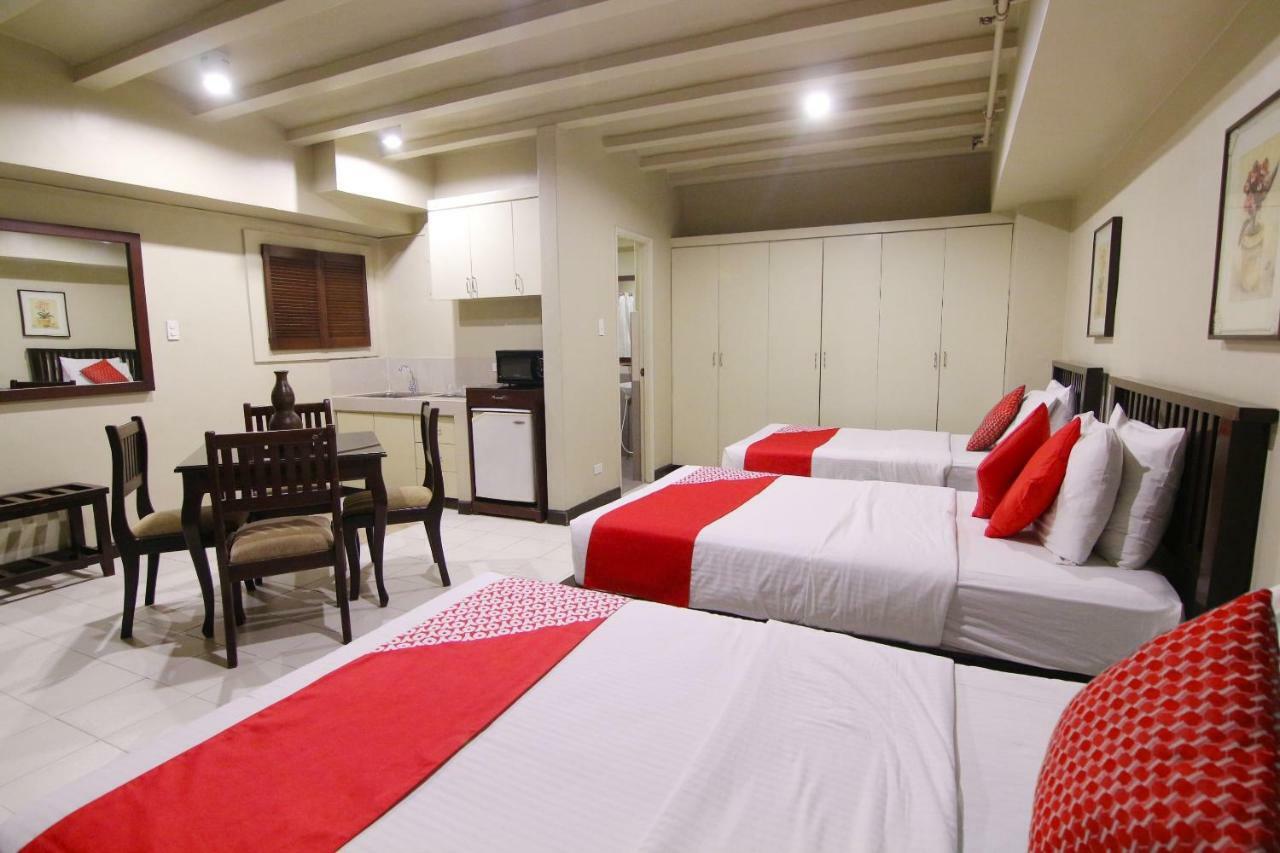 Oyo 103 Artina Suites Hotel Makati City Exterior photo