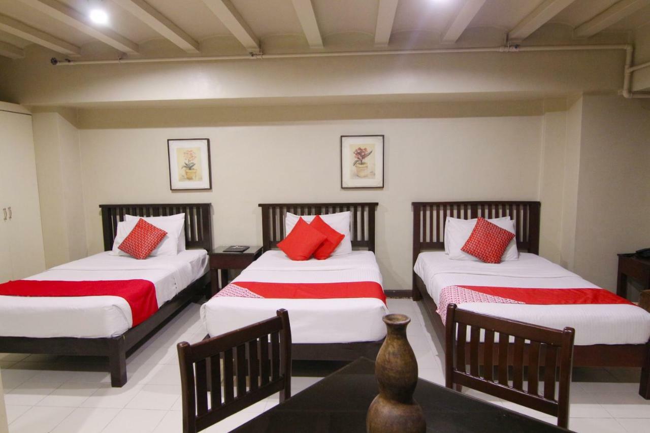 Oyo 103 Artina Suites Hotel Makati City Exterior photo