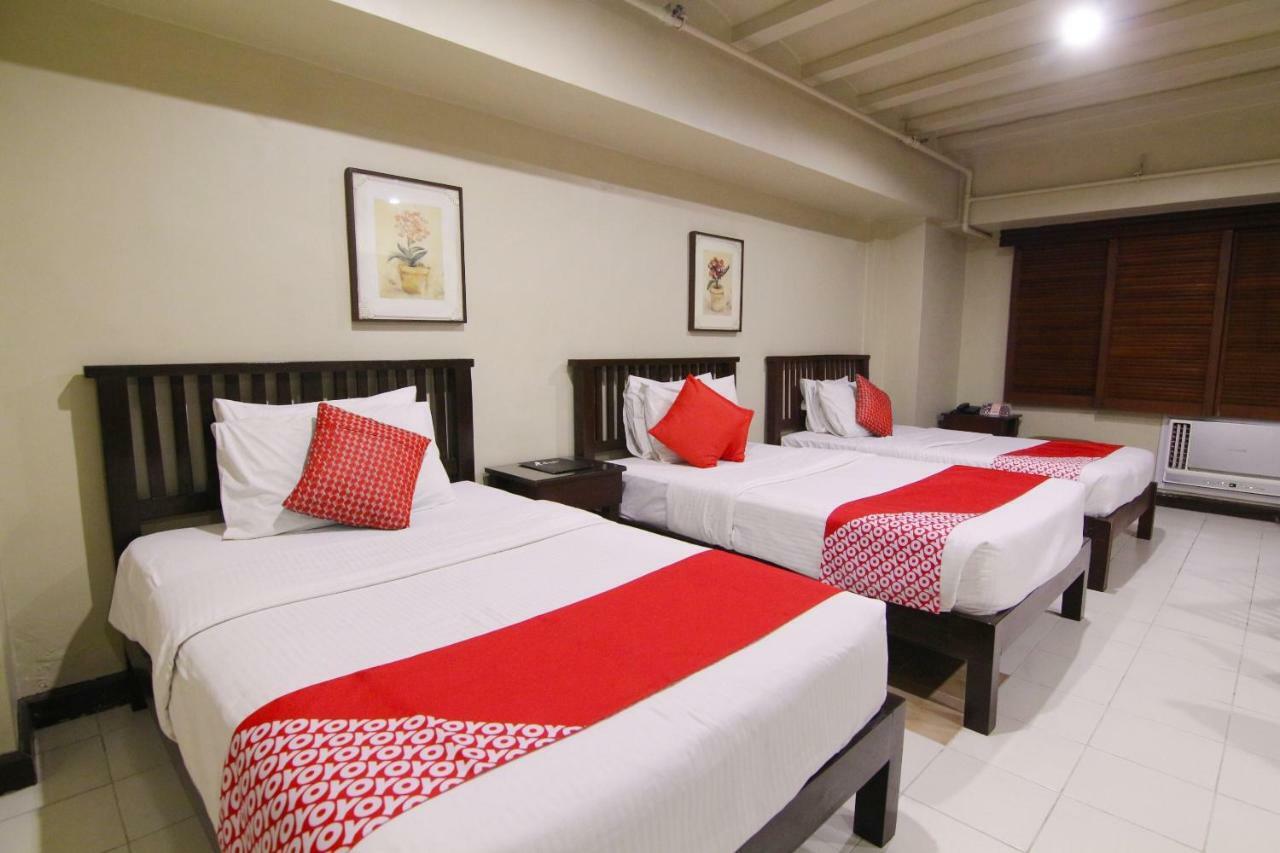 Oyo 103 Artina Suites Hotel Makati City Exterior photo